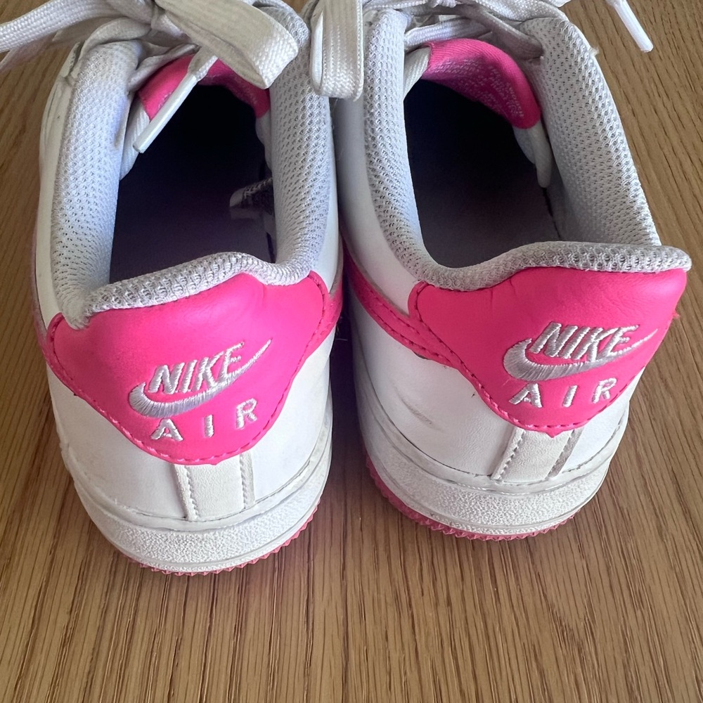 Nike Kids Sneakers - White and Pink